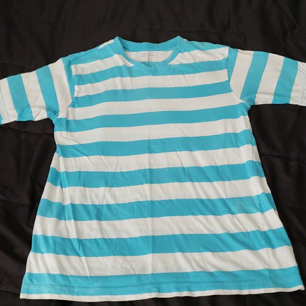 Concepts men's V neck tshirt size medium
